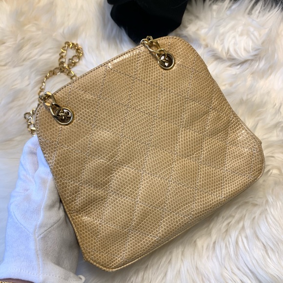 Vintage Chanel lizard skin mini chain bag - Picture 4 of 11